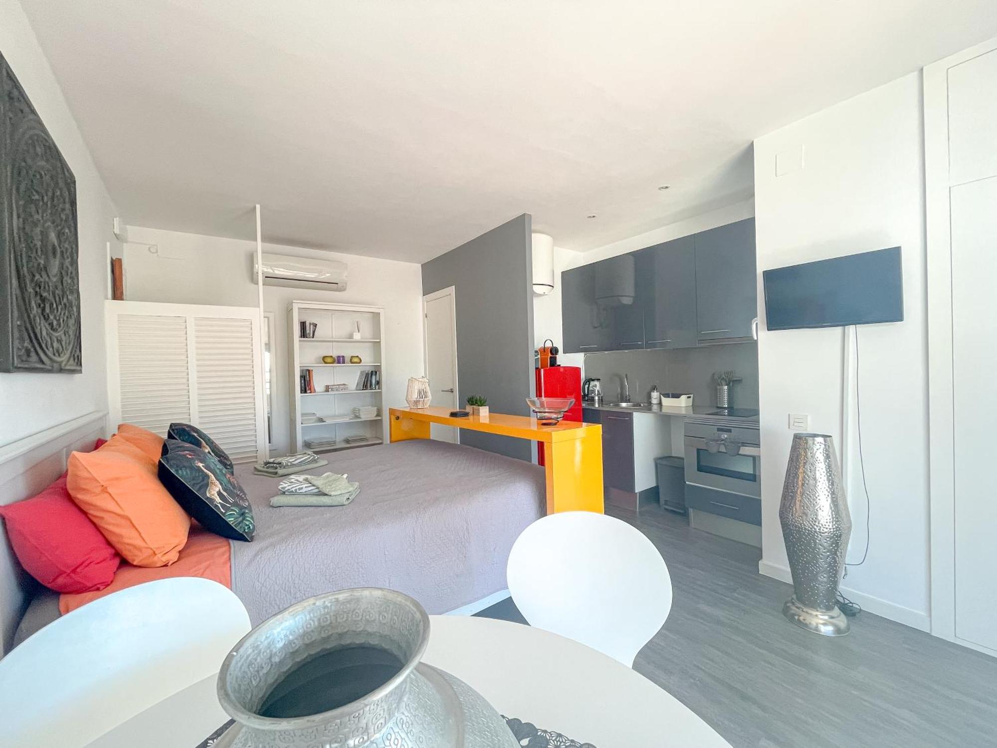 Unique Studio Apartment With Amazing Terrace Sitges Centre Beach エクステリア 写真